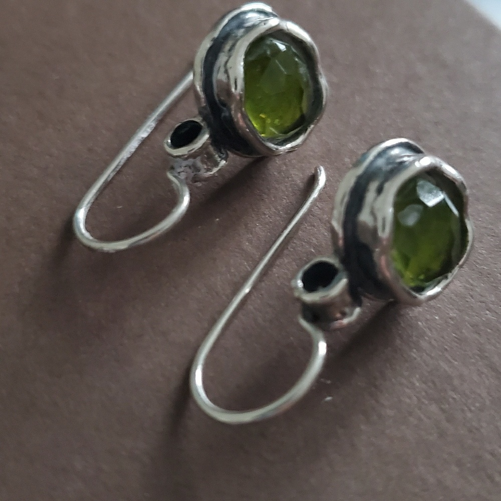 Silpada Daintree Earrings - Picture 7 of 7